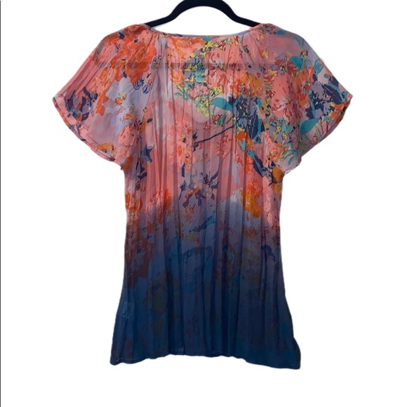 Sandwich Sheer Floral Blouse - Picture 4 of 4